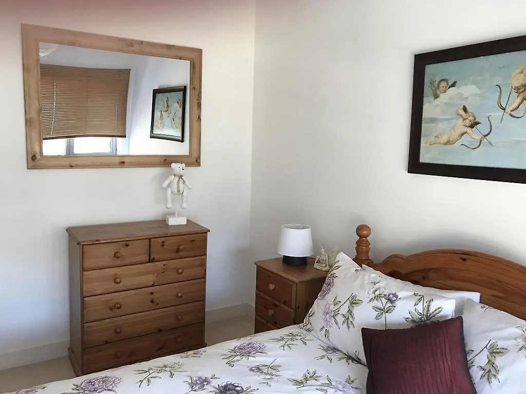 Bay View Apartment 카디프 0*,  영국